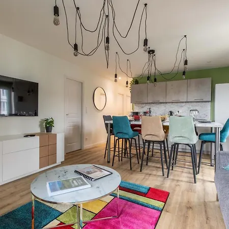 New F5 Neuf Cosy Lumineux Proche Siege Michelin アパート