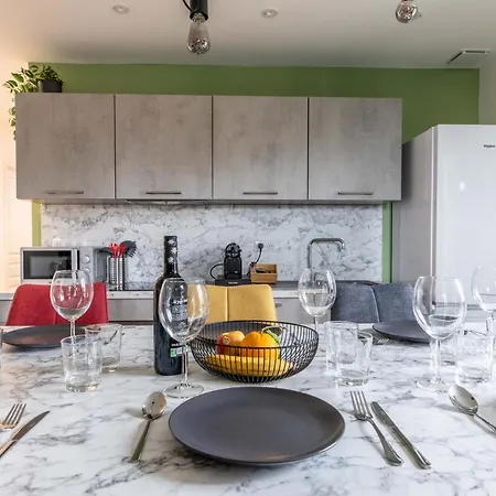 New F5 Neuf Cosy Lumineux Proche Siege Michelin クレルモン・フェラン