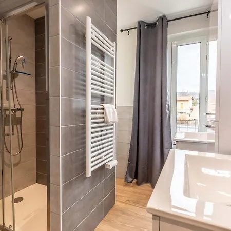 New F5 Neuf Cosy Lumineux Proche Siege Michelin クレルモン・フェラン