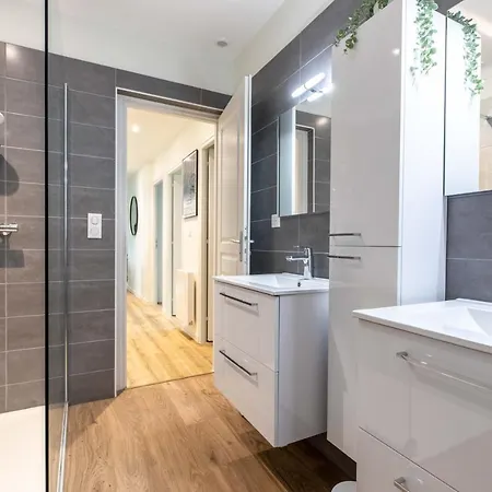 New F5 Neuf Cosy Lumineux Proche Siege Michelin