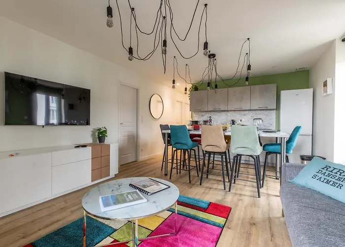 New F5 Neuf Cosy Lumineux Proche Siege Michelin Daire