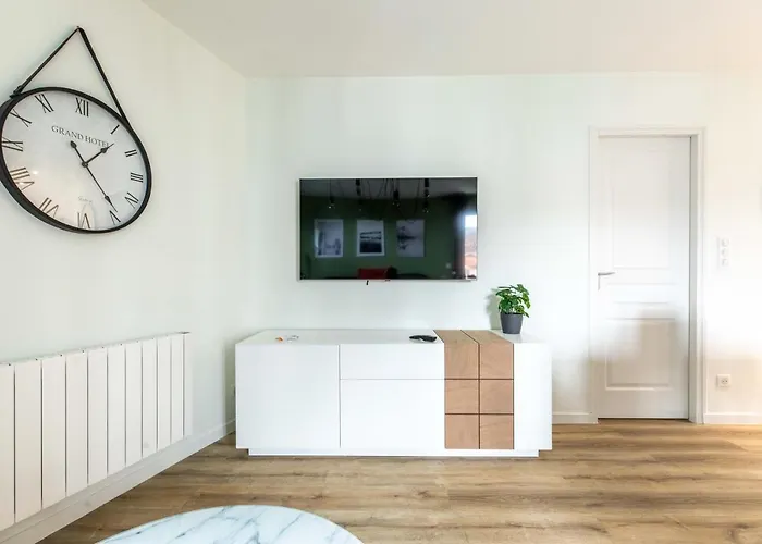 New F5 Neuf Cosy Lumineux Proche Siege Michelin Daire