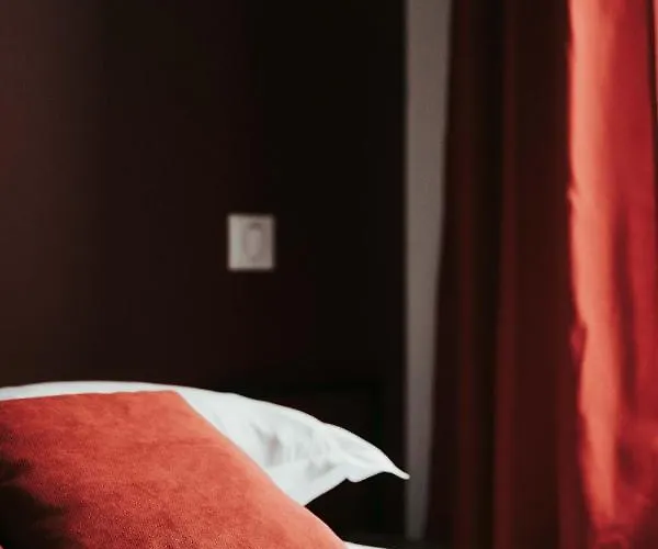 New F5 Neuf Cosy Lumineux Proche Siege Michelin *